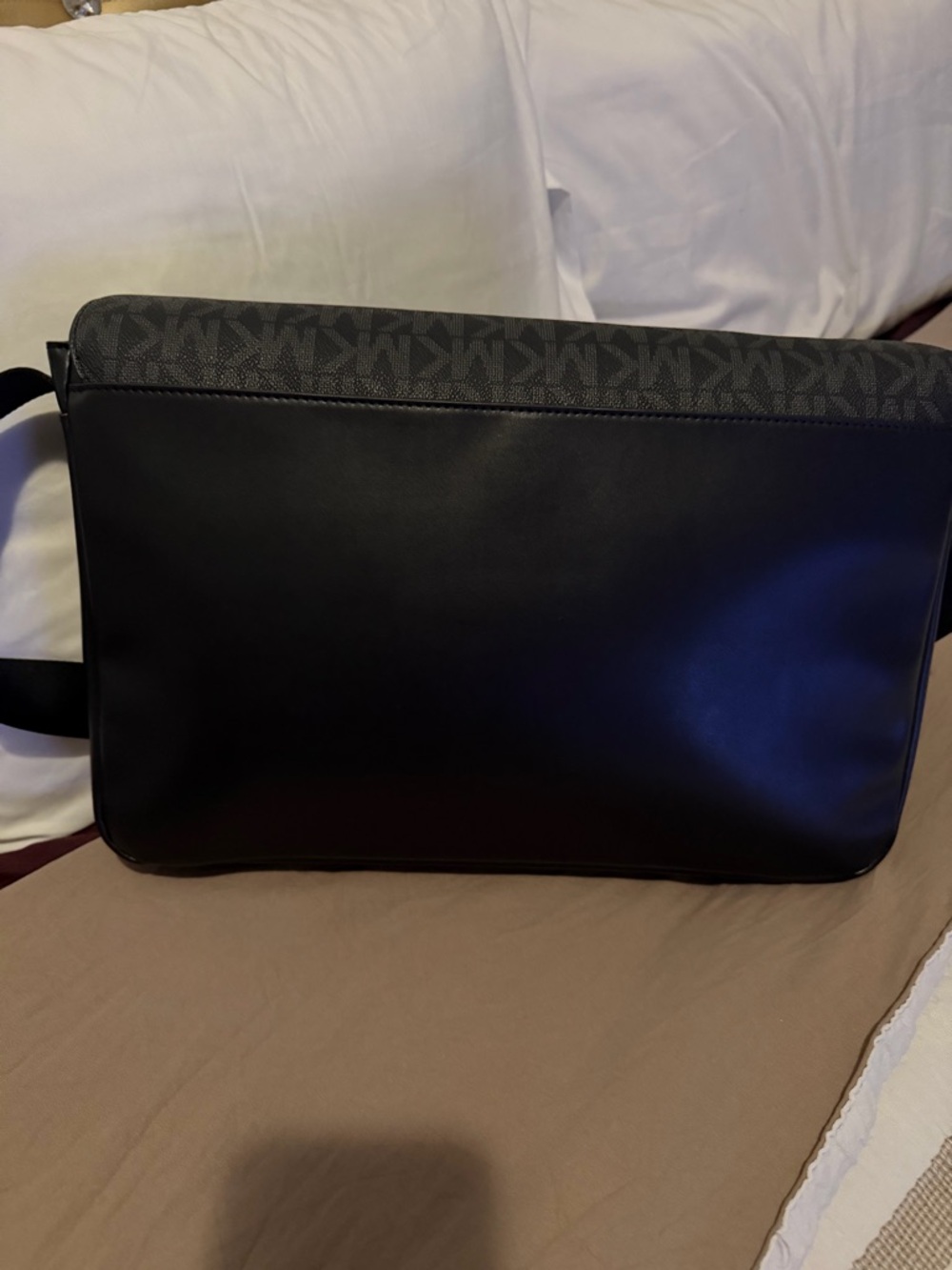 Michael Kors tote brief. Never used - Picture 2 of 5